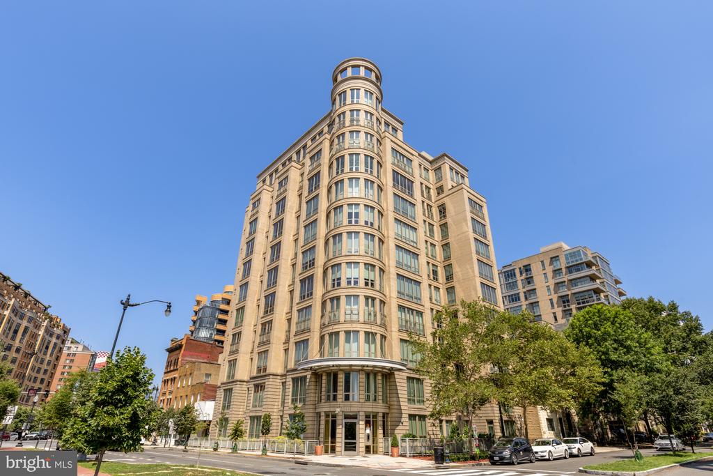 301 MASSACHUSETTS AVENUE NW Unit: 1103