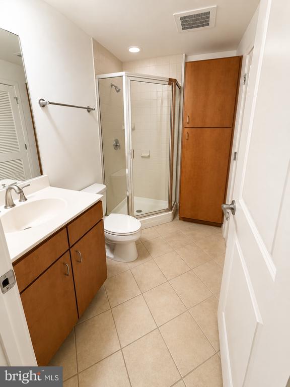1001 L STREET NW Unit: 604