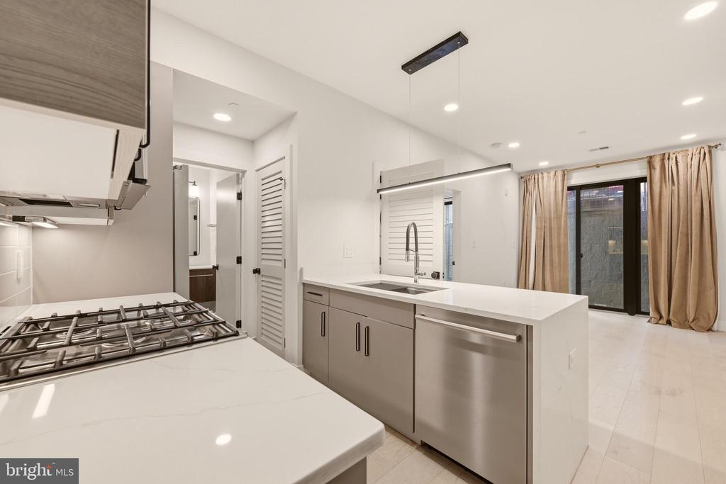 1471 HARVARD STREET NW Unit: 2