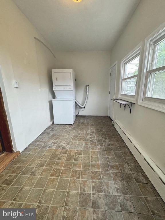 3626 12TH STREET NE Unit: UPPER LEVEL