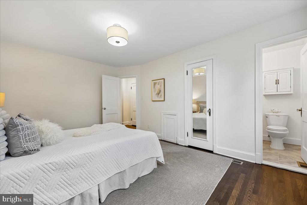 2509 39TH STREET NW