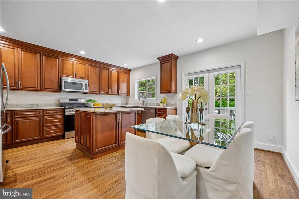 2509 39TH STREET NW