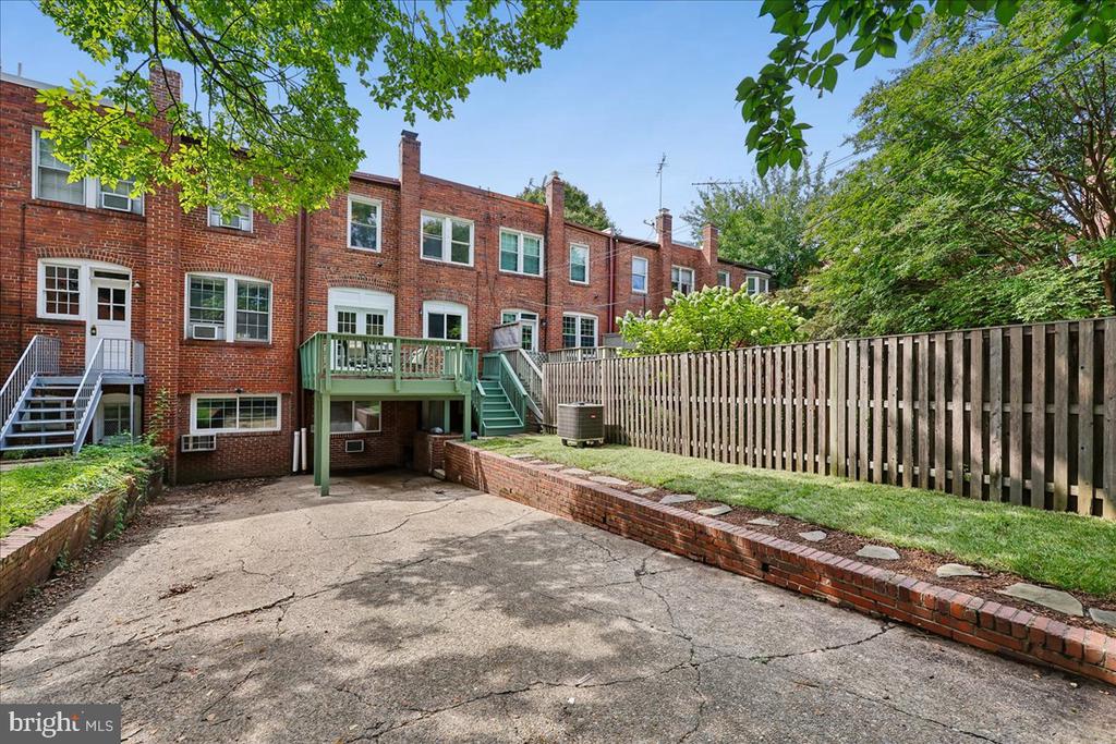 2509 39TH STREET NW