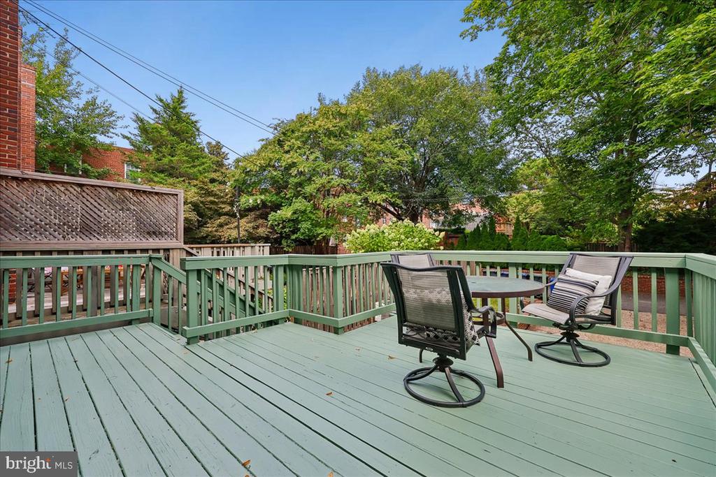 2509 39TH STREET NW