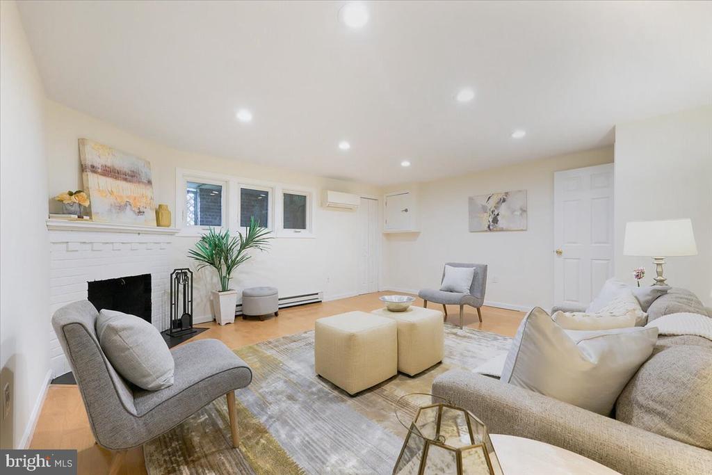 2509 39TH STREET NW