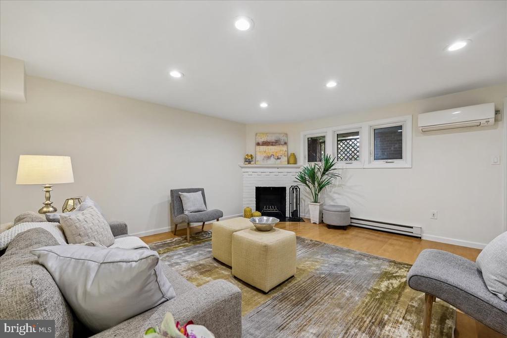 2509 39TH STREET NW