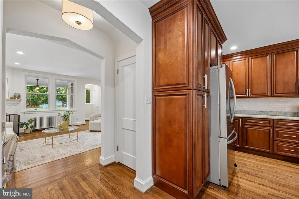 2509 39TH STREET NW