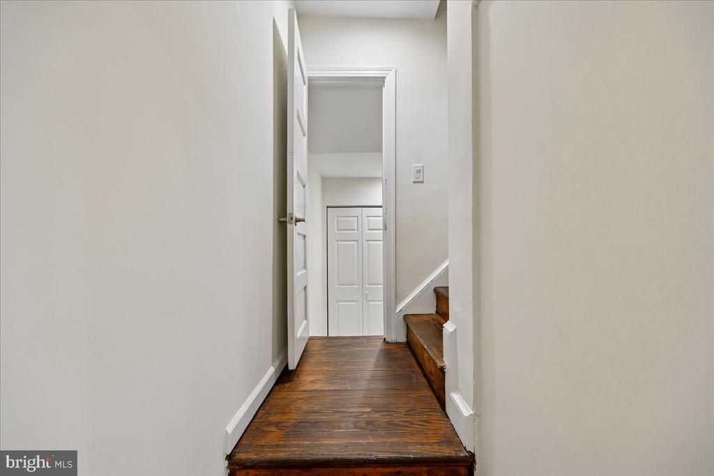 2509 39TH STREET NW