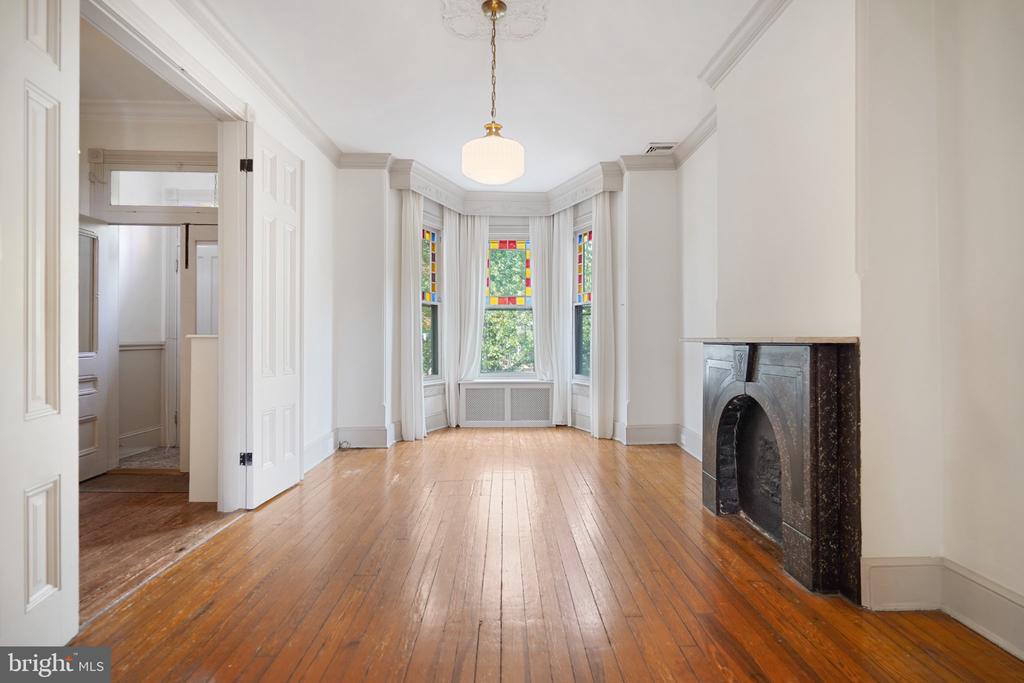 405 CONSTITUTION AVENUE NE Unit: A