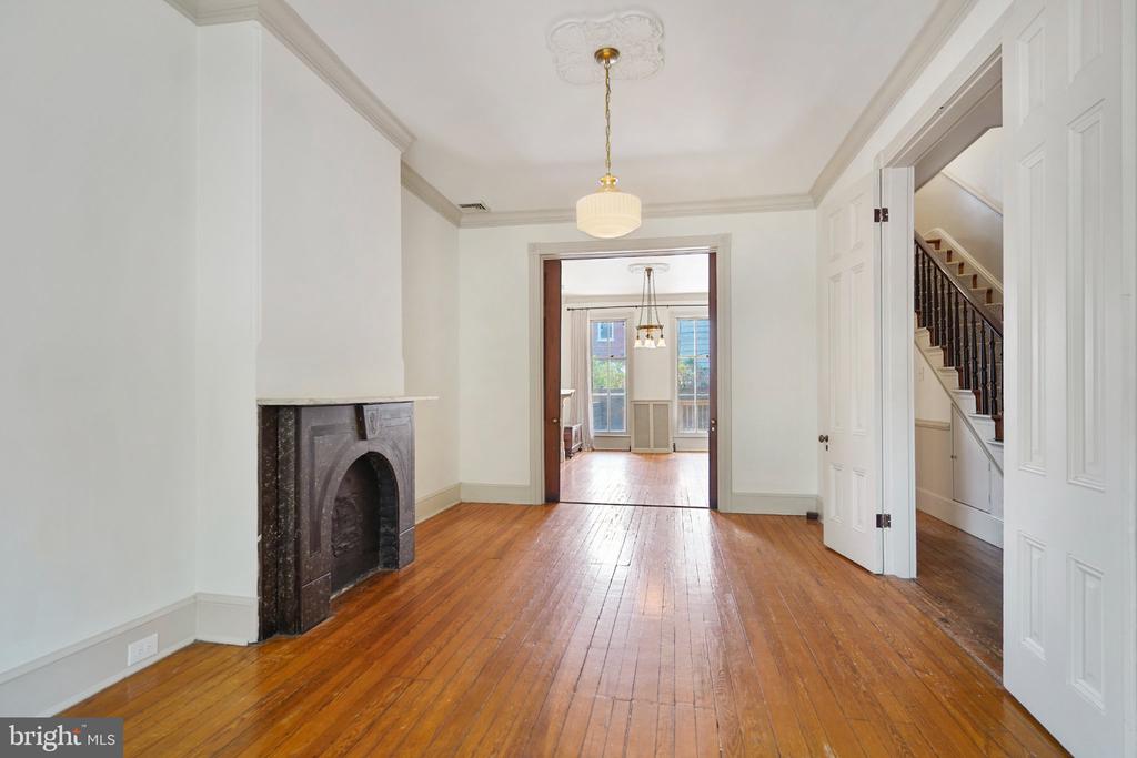 405 CONSTITUTION AVENUE NE Unit: A
