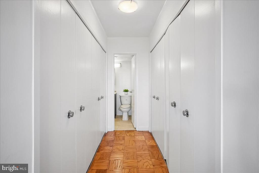 3001 VEAZEY TERRACE NW Unit: 1320