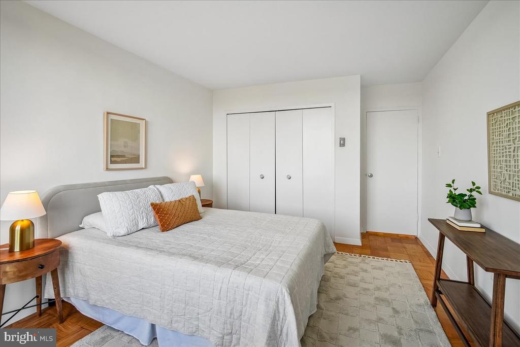 3001 VEAZEY TERRACE NW Unit: 1320