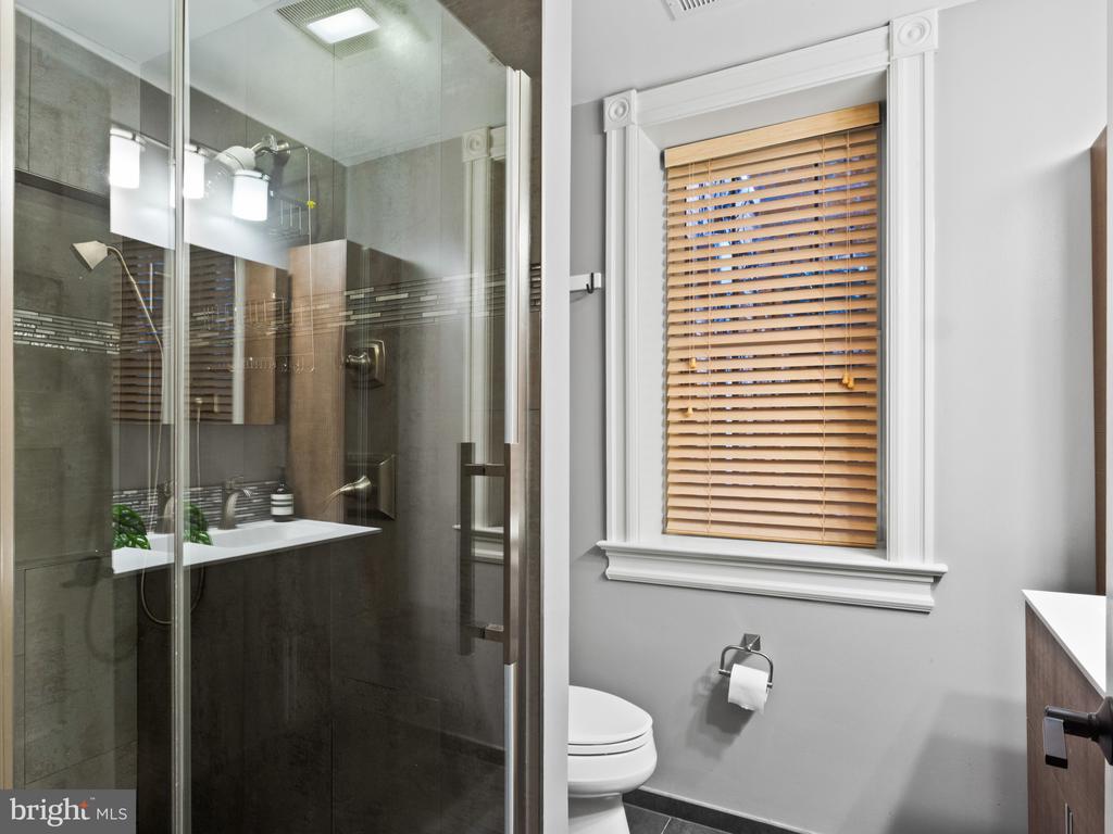 1128 COLUMBIA ROAD NW Unit: 1