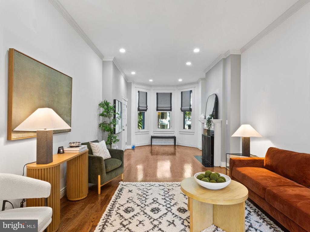 1128 COLUMBIA ROAD NW Unit: 1
