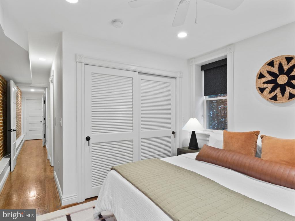 1128 COLUMBIA ROAD NW Unit: 1