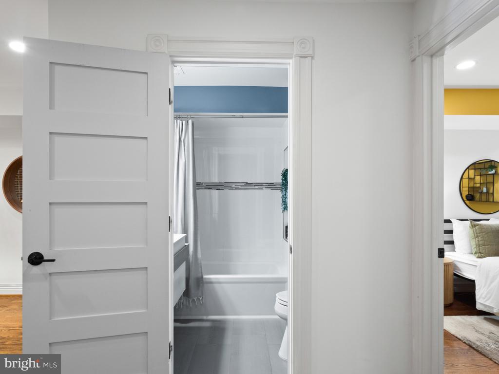 1128 COLUMBIA ROAD NW Unit: 1