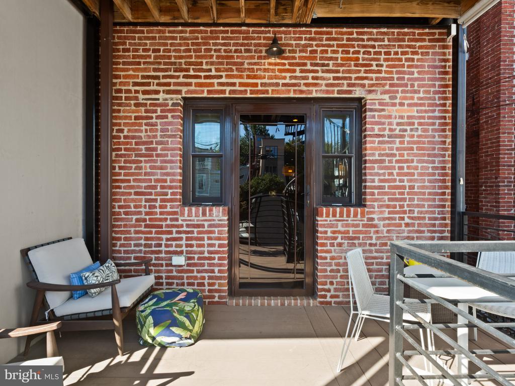 1128 COLUMBIA ROAD NW Unit: 1
