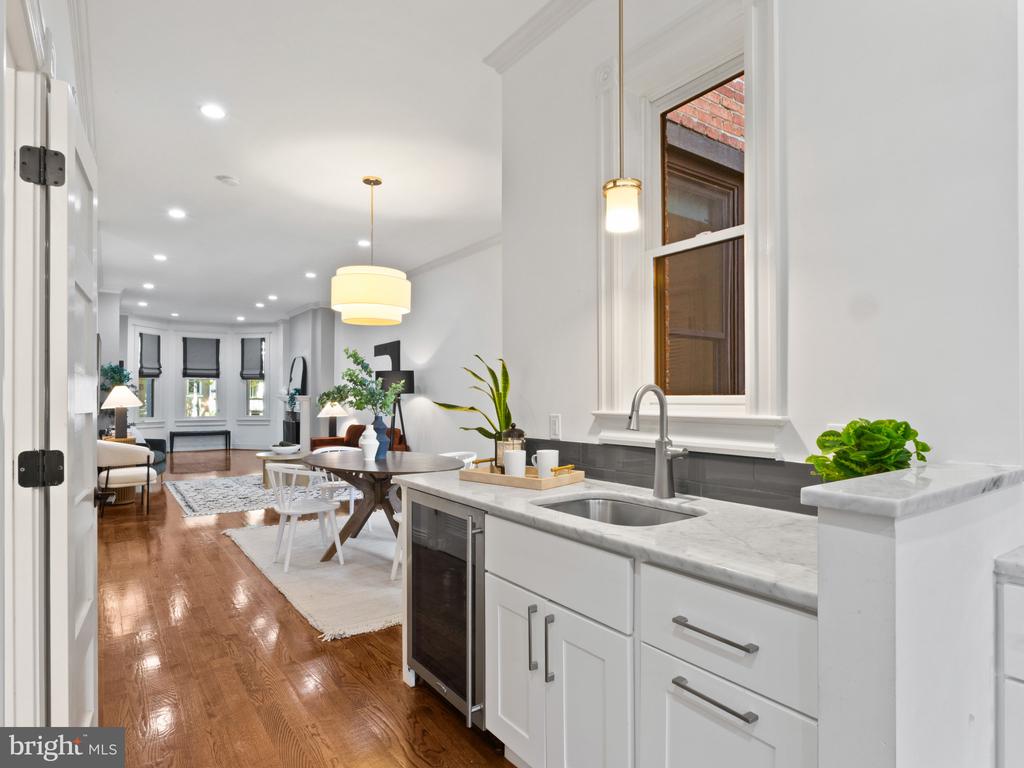 1128 COLUMBIA ROAD NW Unit: 1