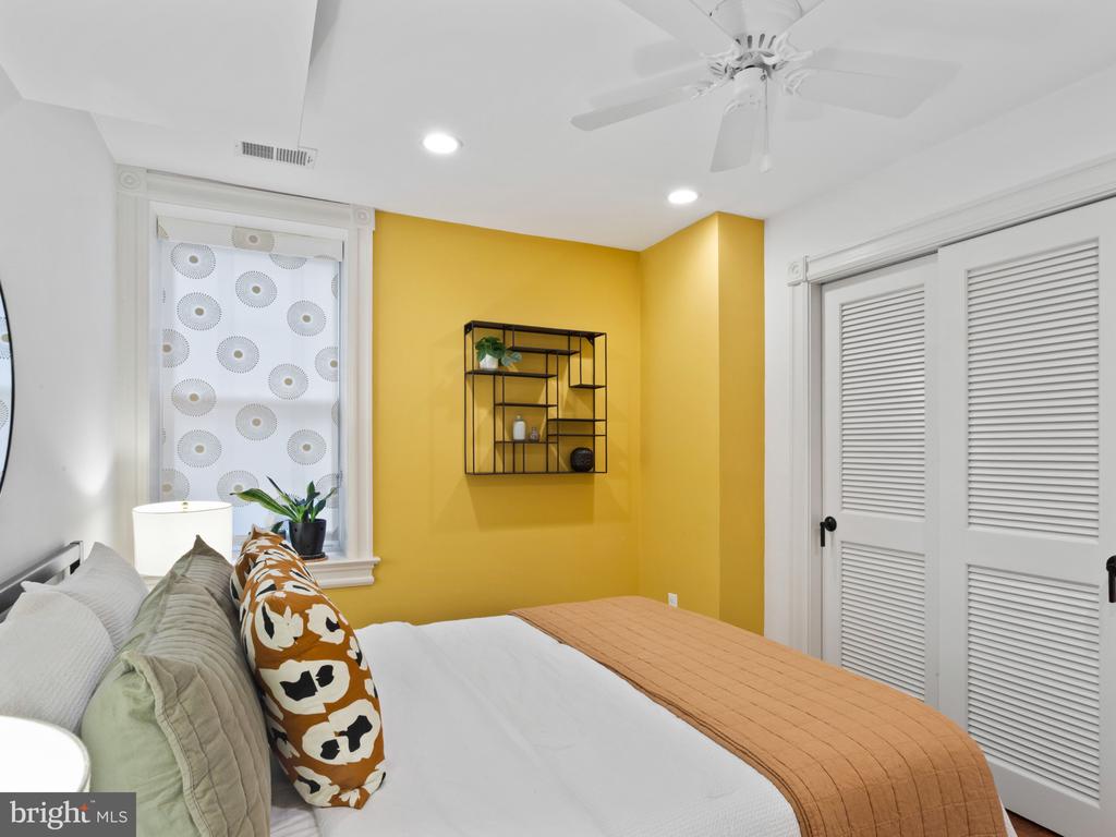 1128 COLUMBIA ROAD NW Unit: 1