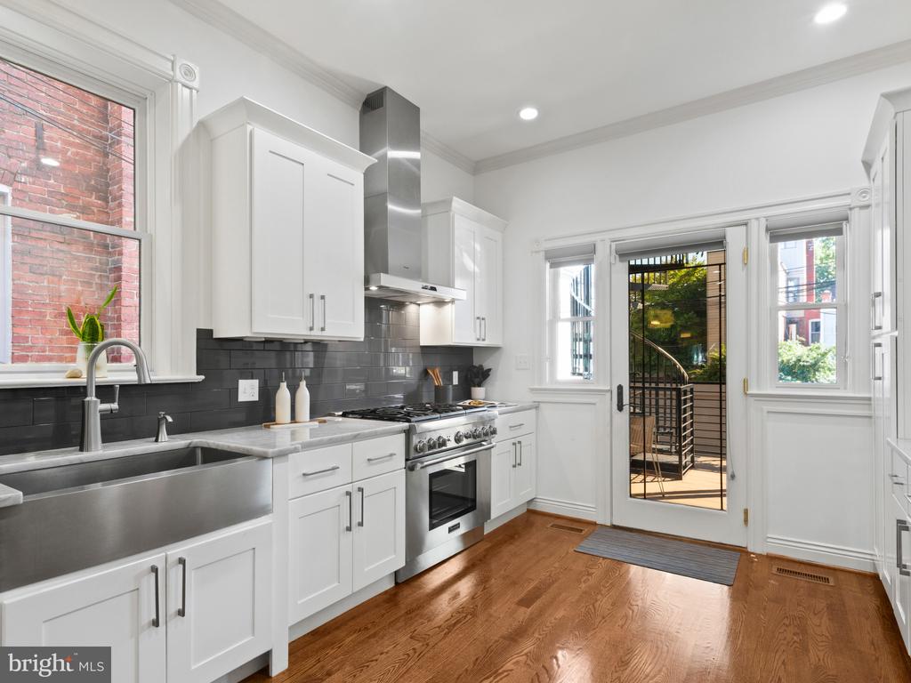1128 COLUMBIA ROAD NW Unit: 1