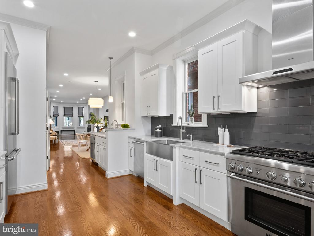 1128 COLUMBIA ROAD NW Unit: 1