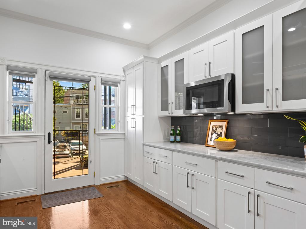 1128 COLUMBIA ROAD NW Unit: 1