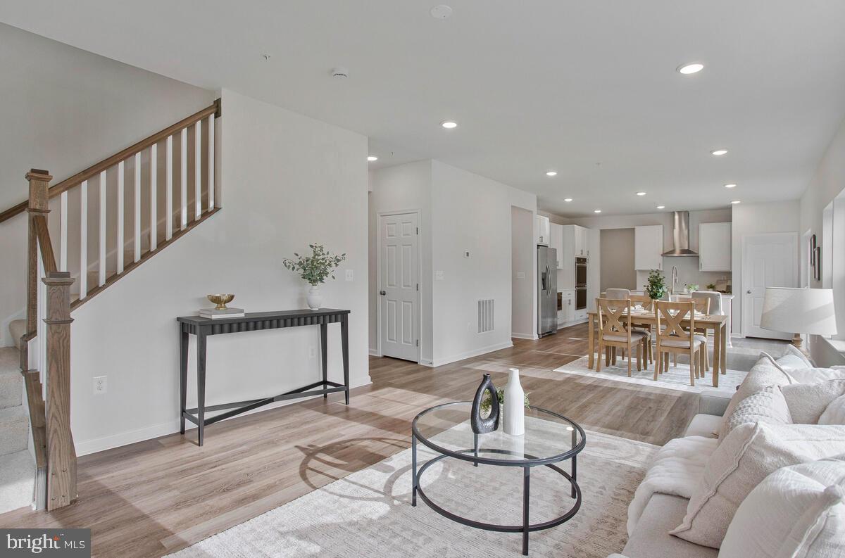 6440 BRIARWOOD DRIVE