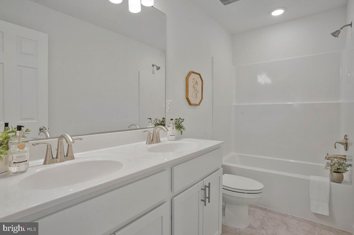 6440 BRIARWOOD DRIVE