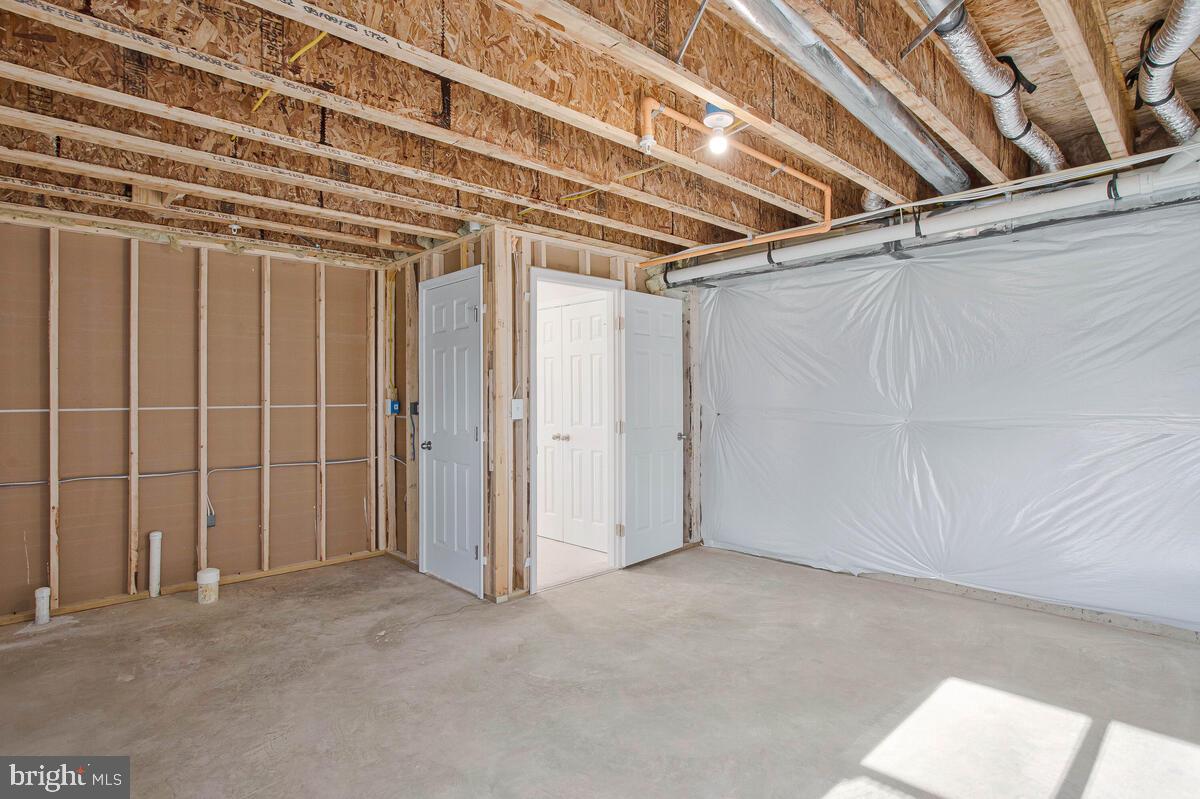 6440 BRIARWOOD DRIVE