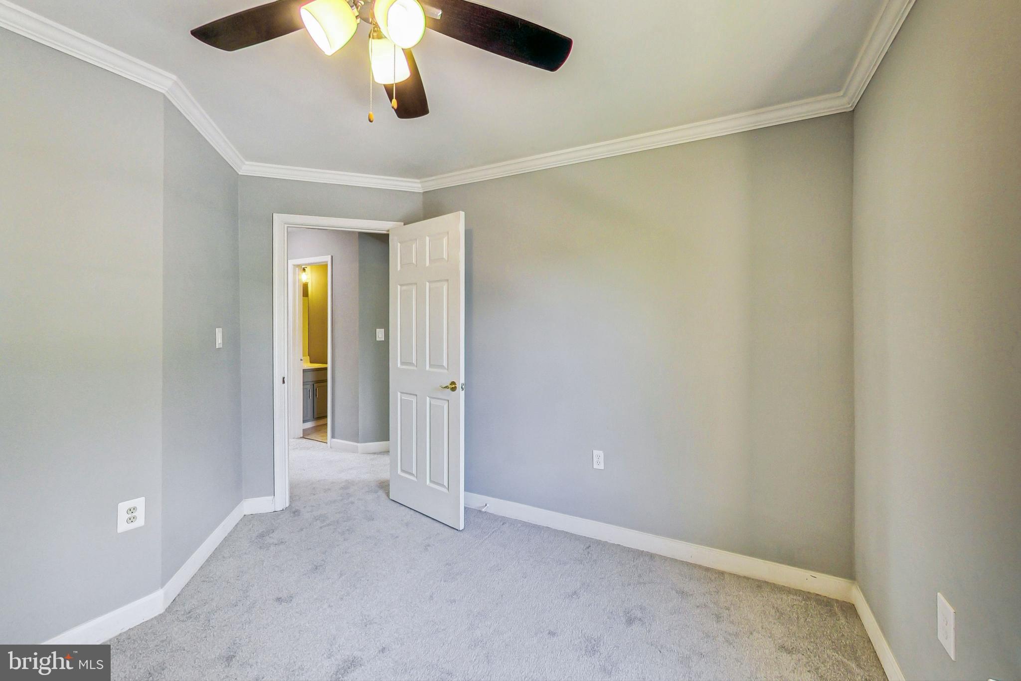 6119 Baldridge Cir