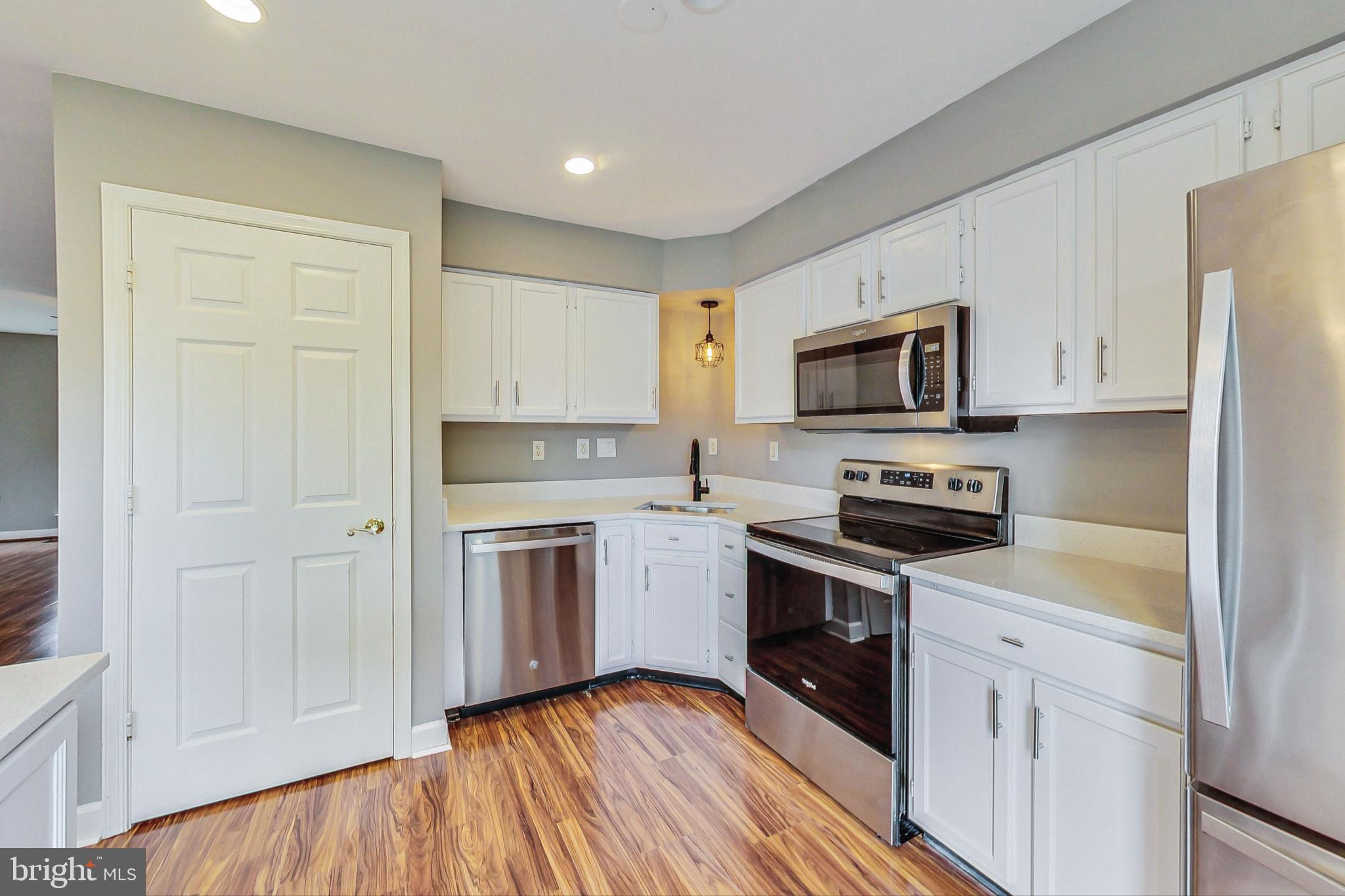 6119 Baldridge Cir