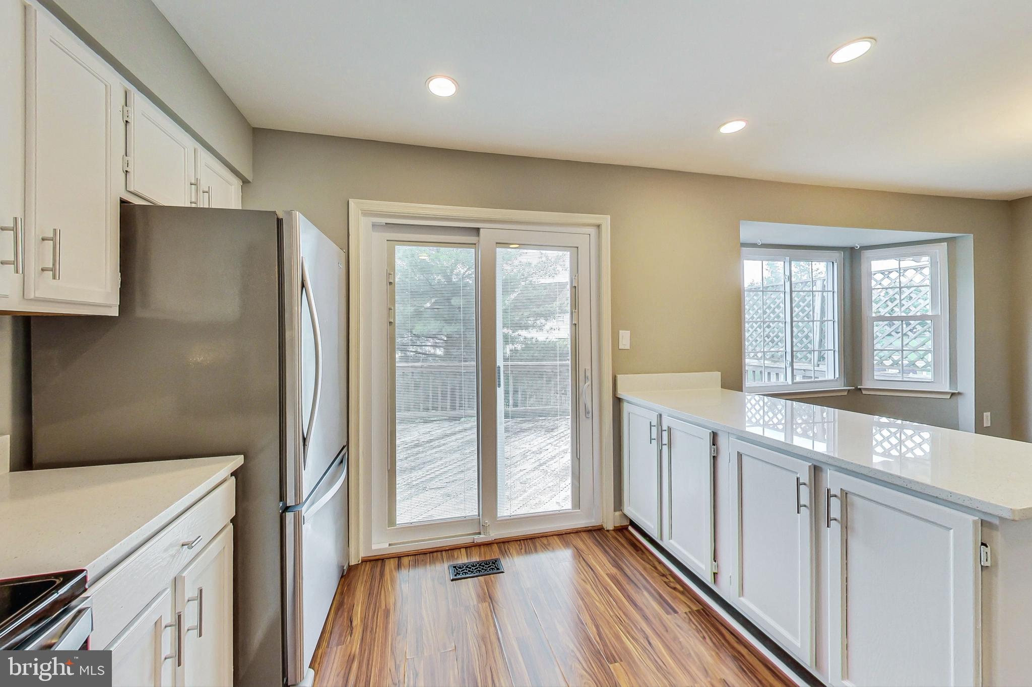 6119 Baldridge Cir