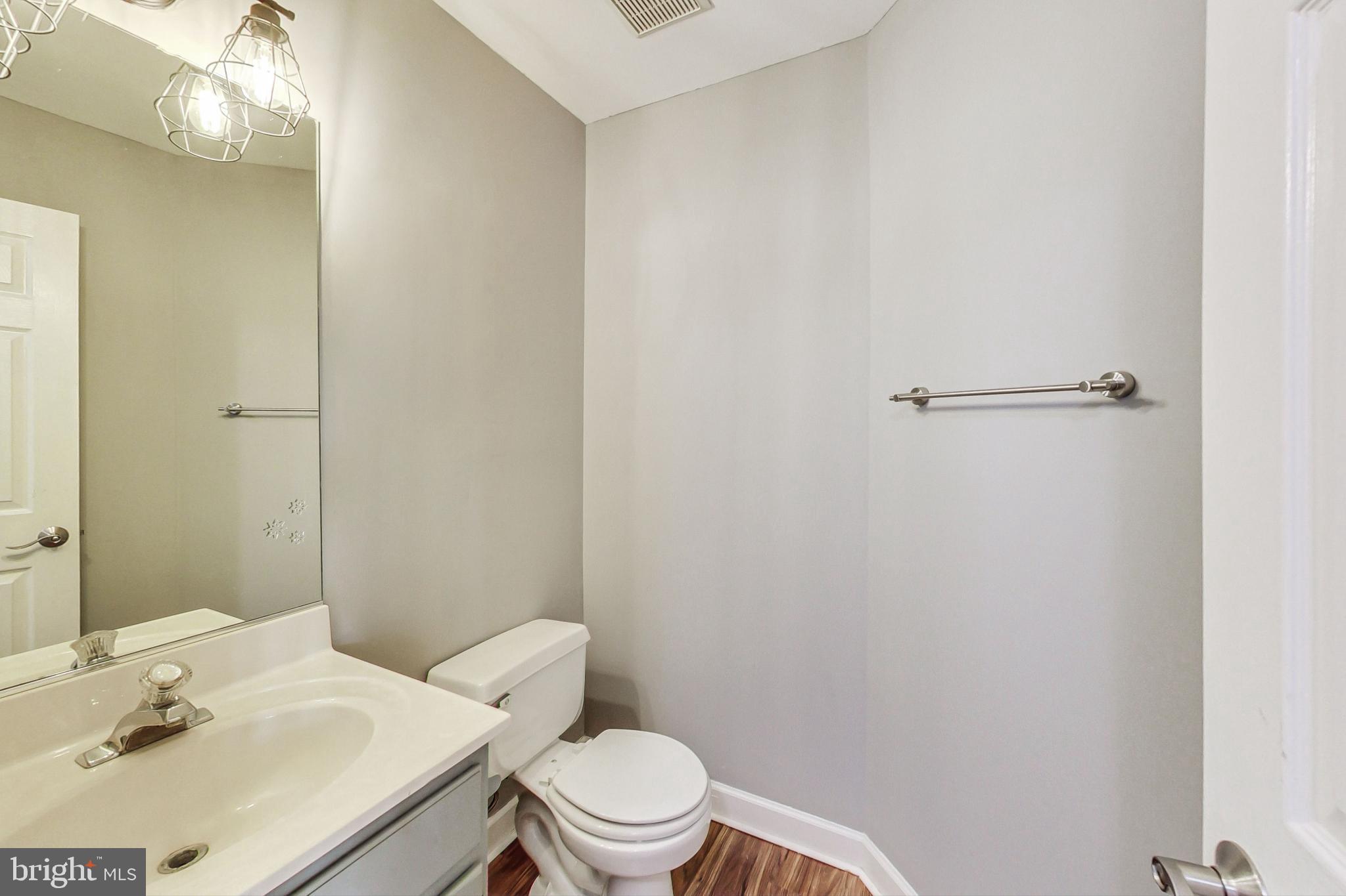 6119 Baldridge Cir