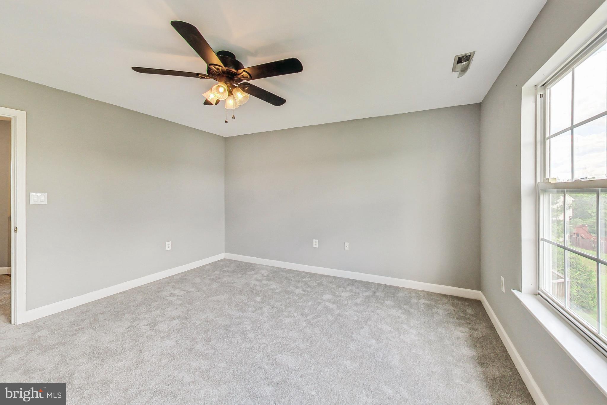 6119 Baldridge Cir