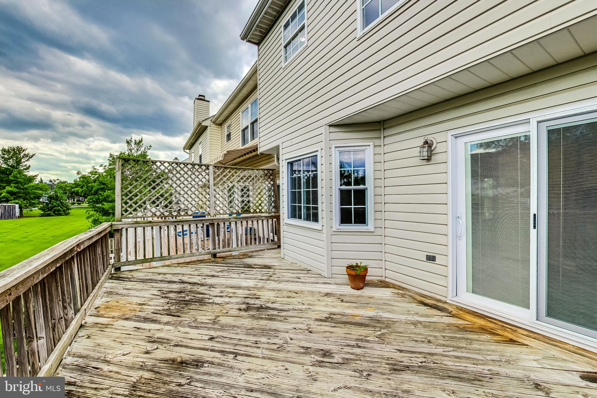 6119 Baldridge Cir