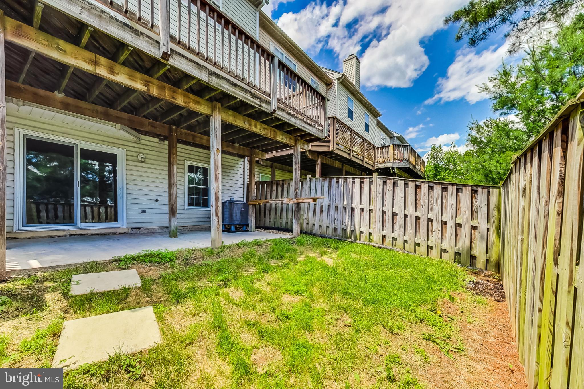 6119 Baldridge Cir