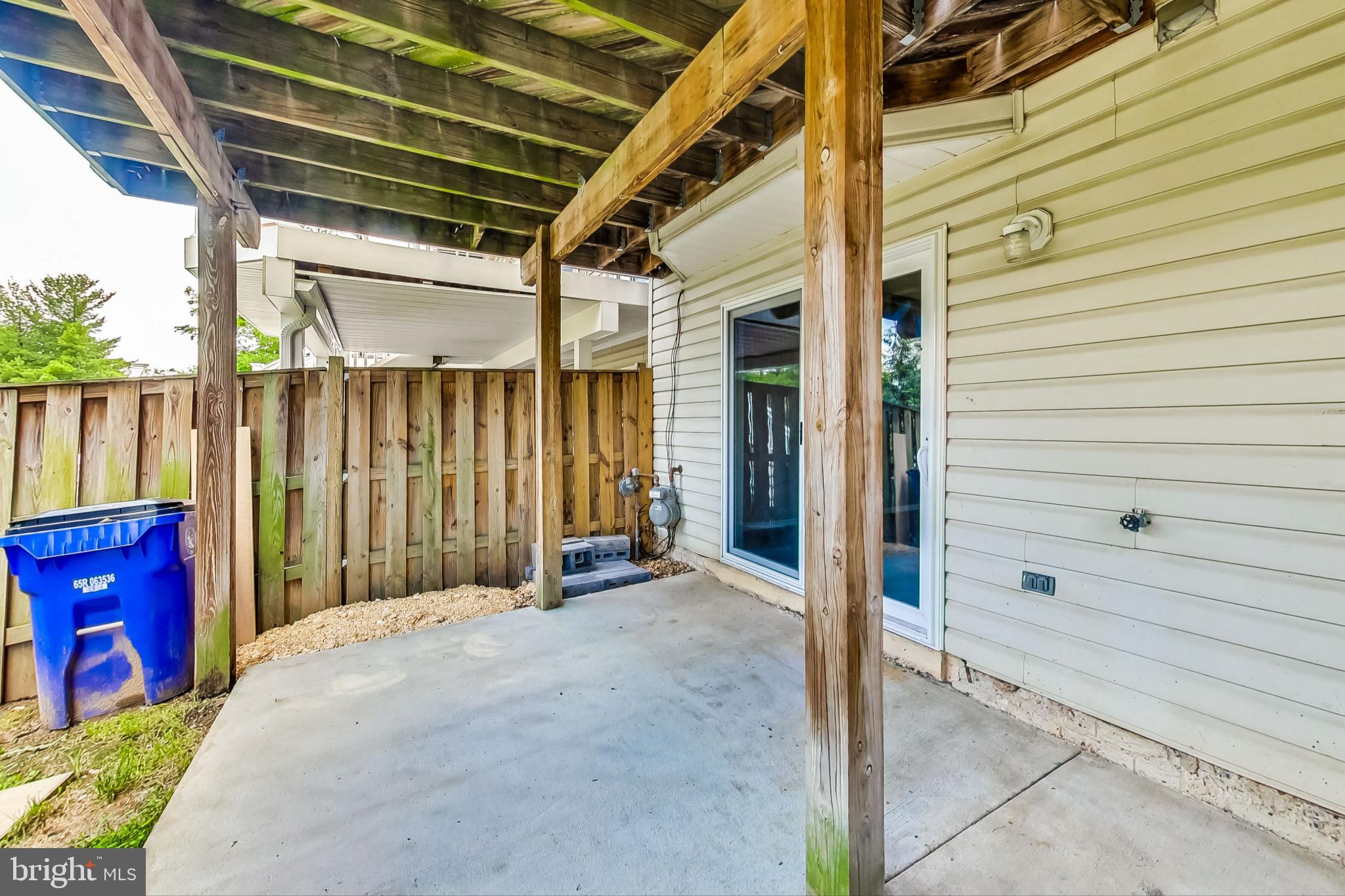 6119 Baldridge Cir