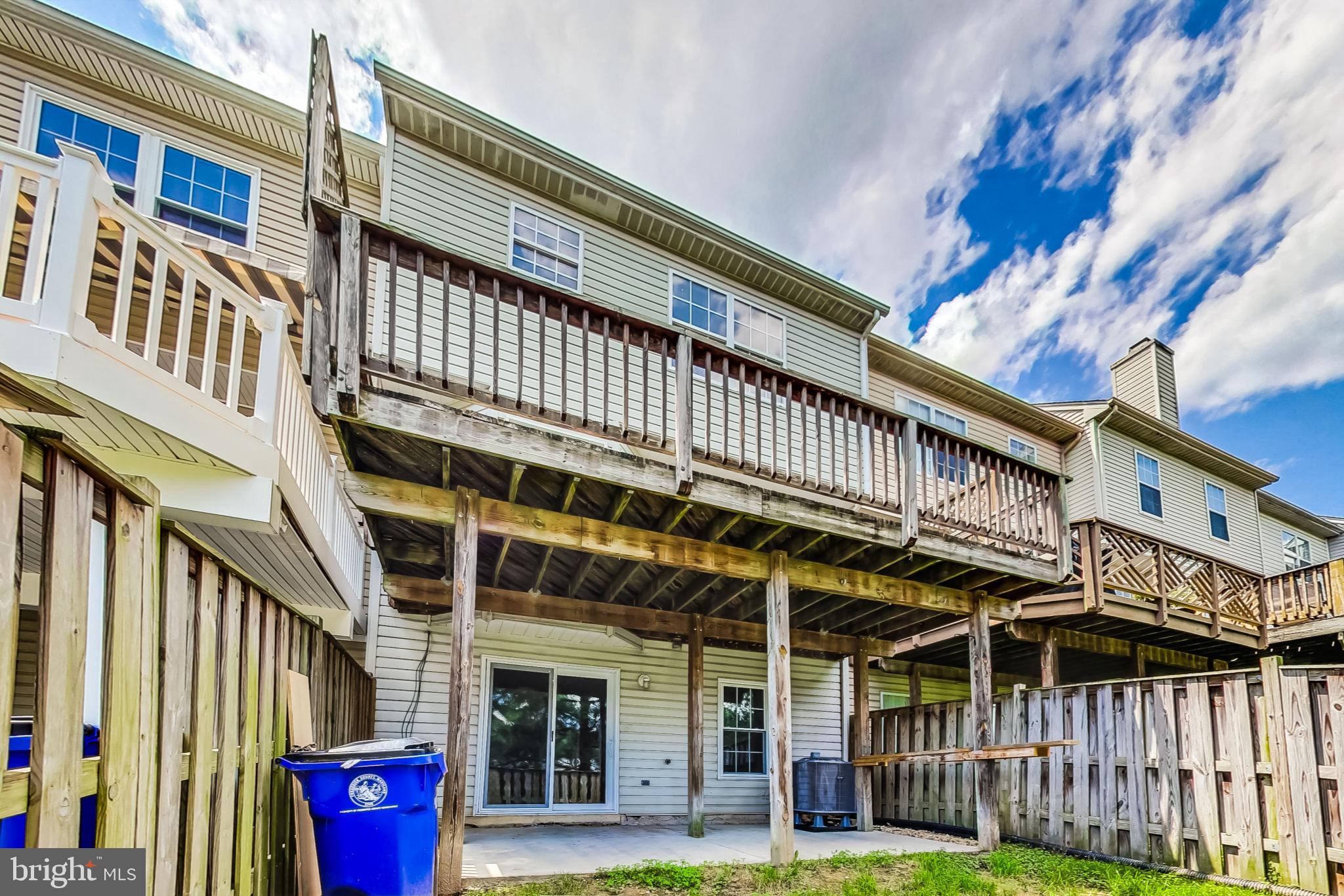 6119 Baldridge Cir