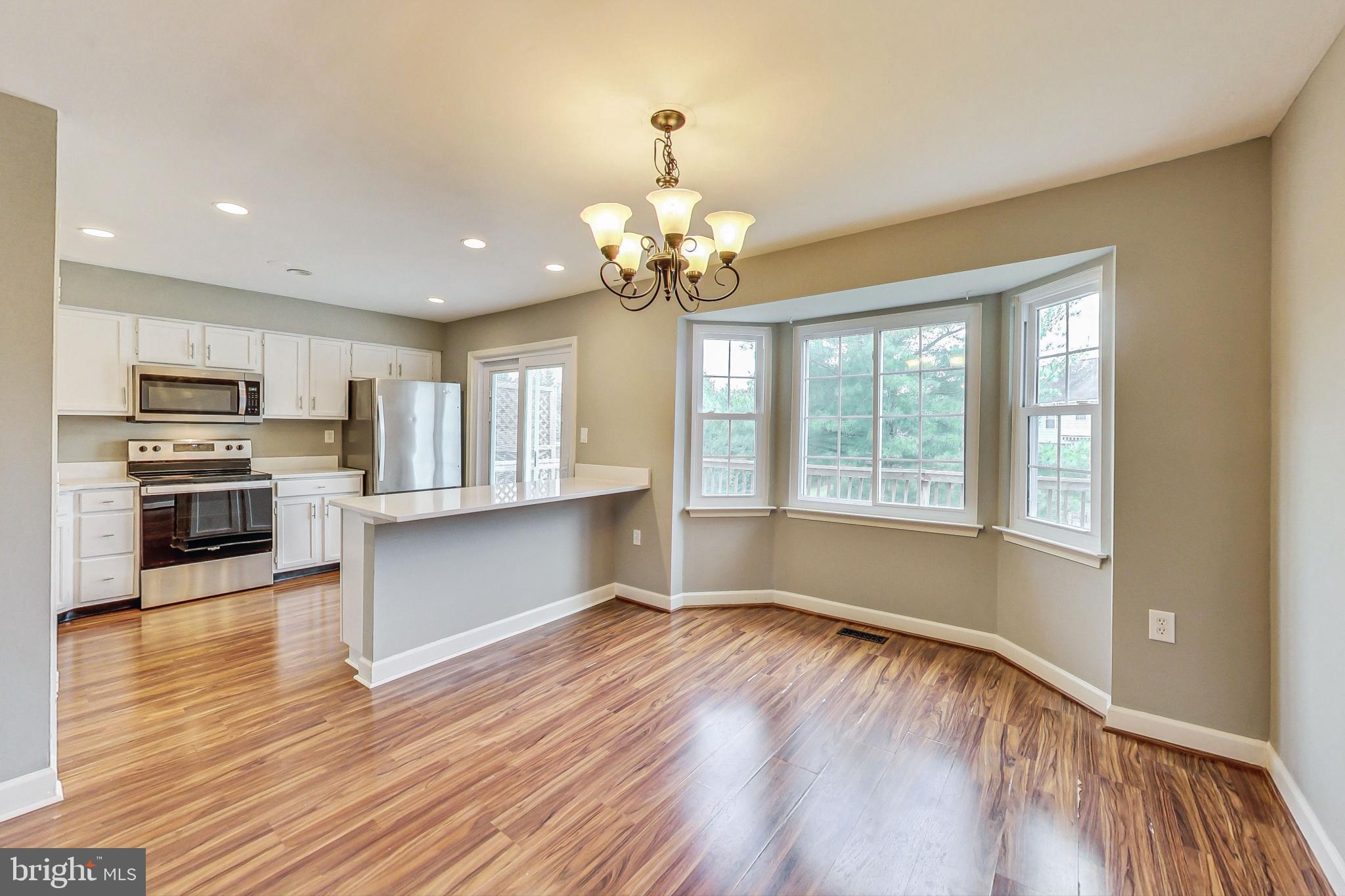 6119 Baldridge Cir