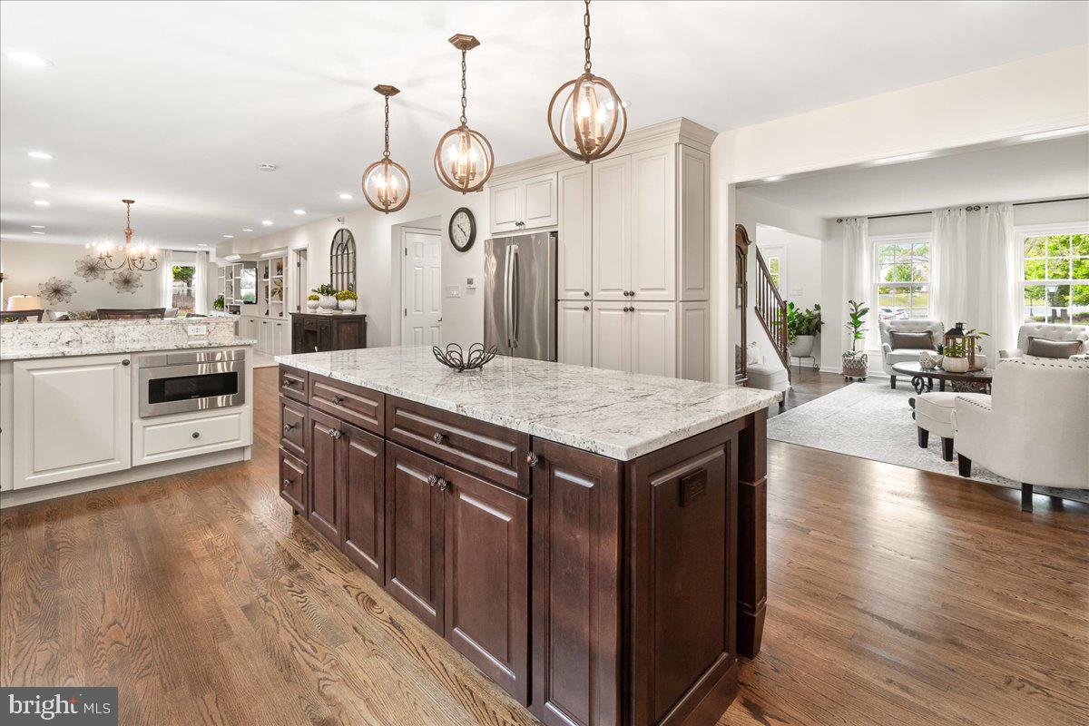 2428 Cobblestone Way