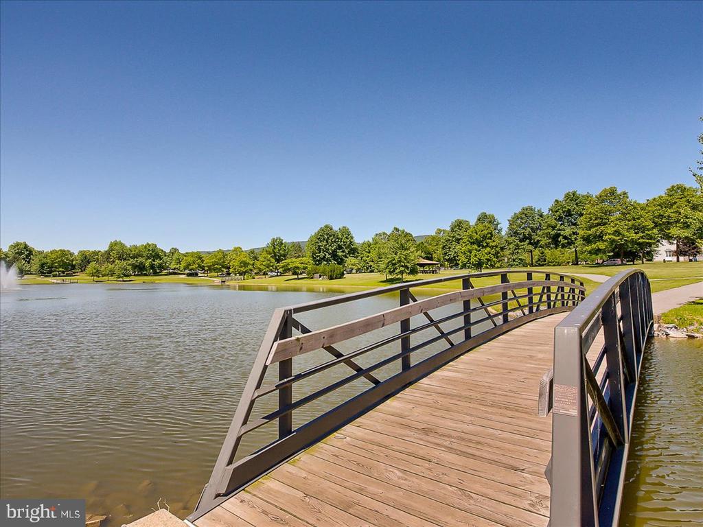 2428 Cobblestone Way