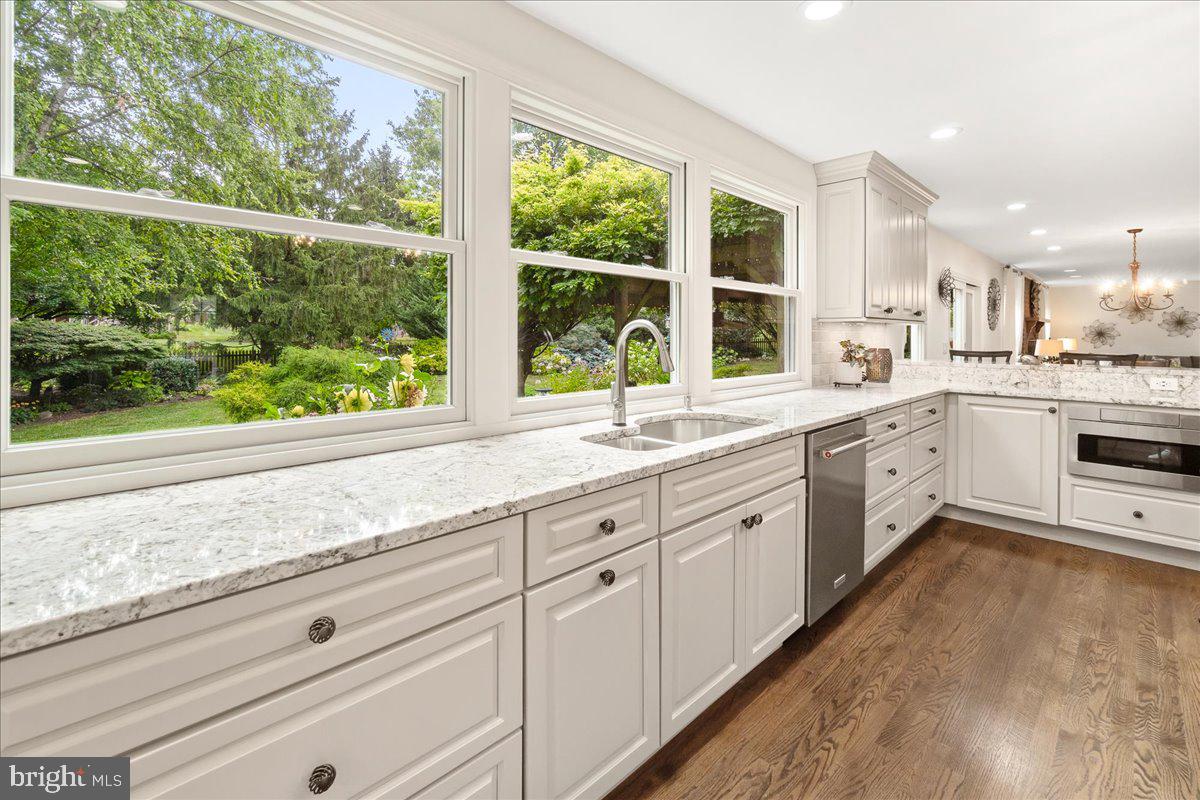 2428 Cobblestone Way