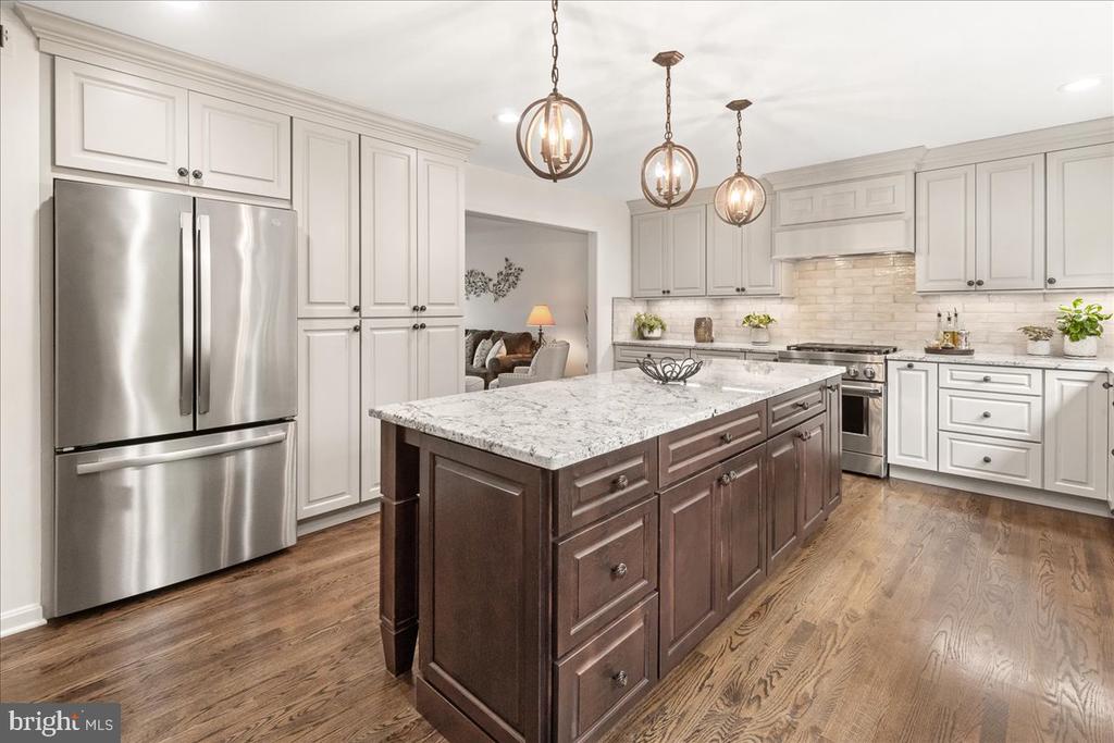 2428 Cobblestone Way