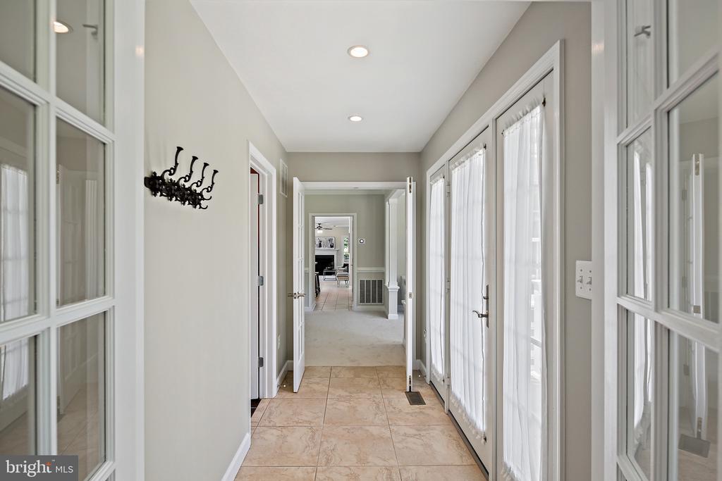 3716 Park Overlook Ct