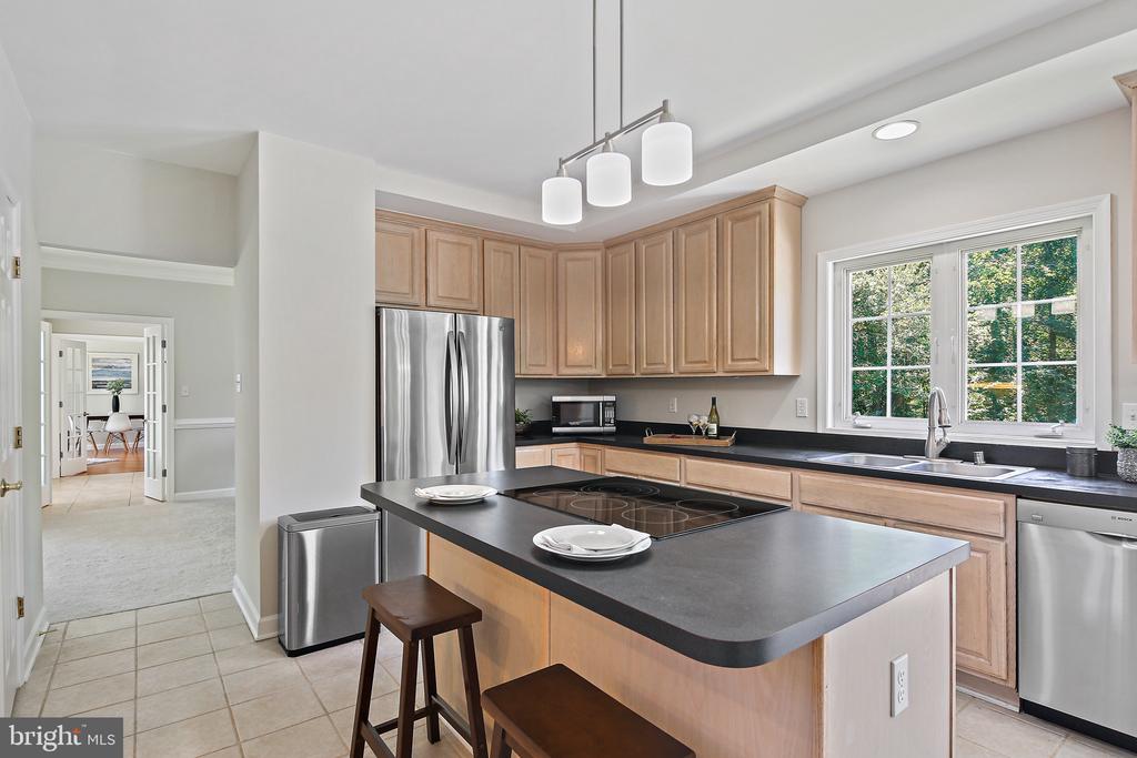 3716 Park Overlook Ct