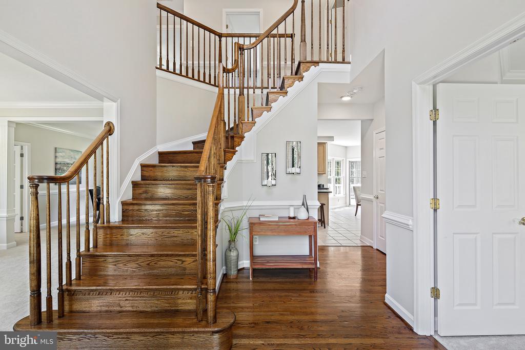 3716 Park Overlook Ct