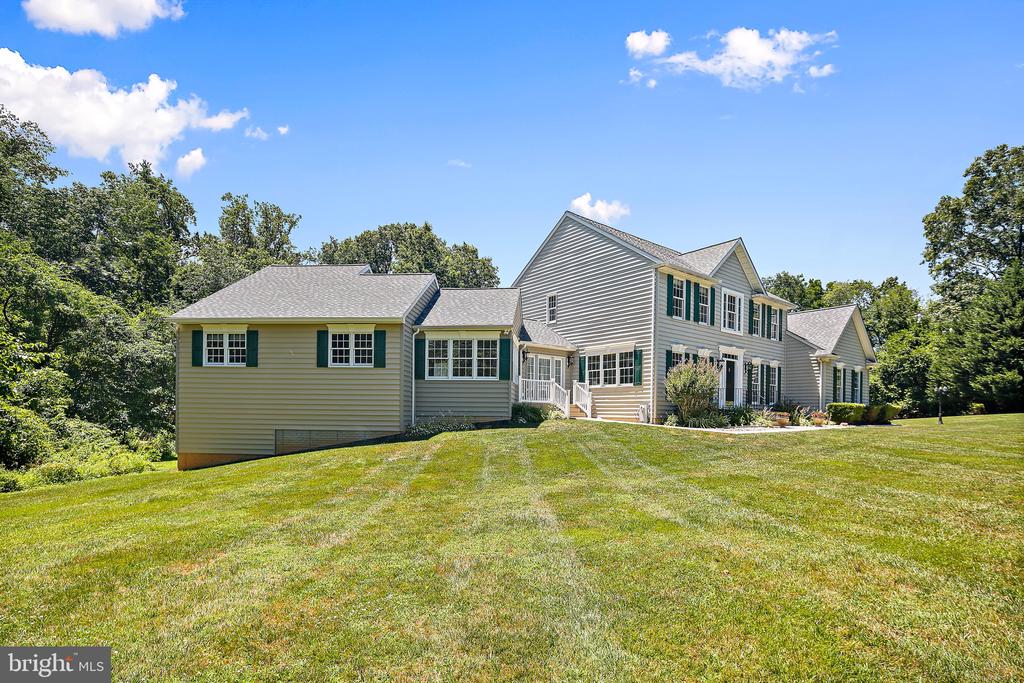 3716 Park Overlook Ct