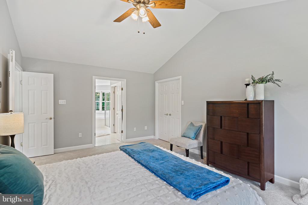 3716 Park Overlook Ct