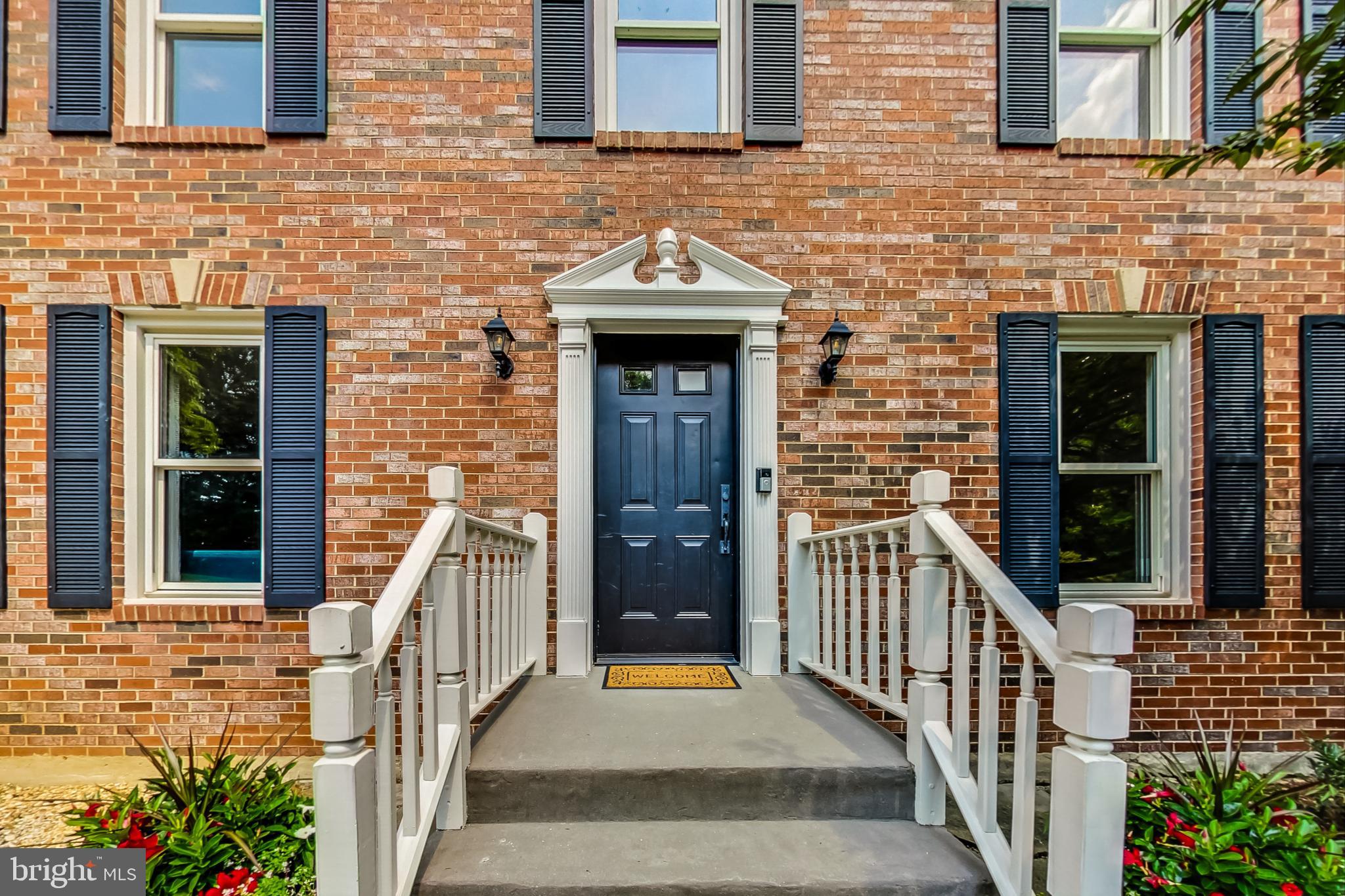 13083 Williamfield Dr
