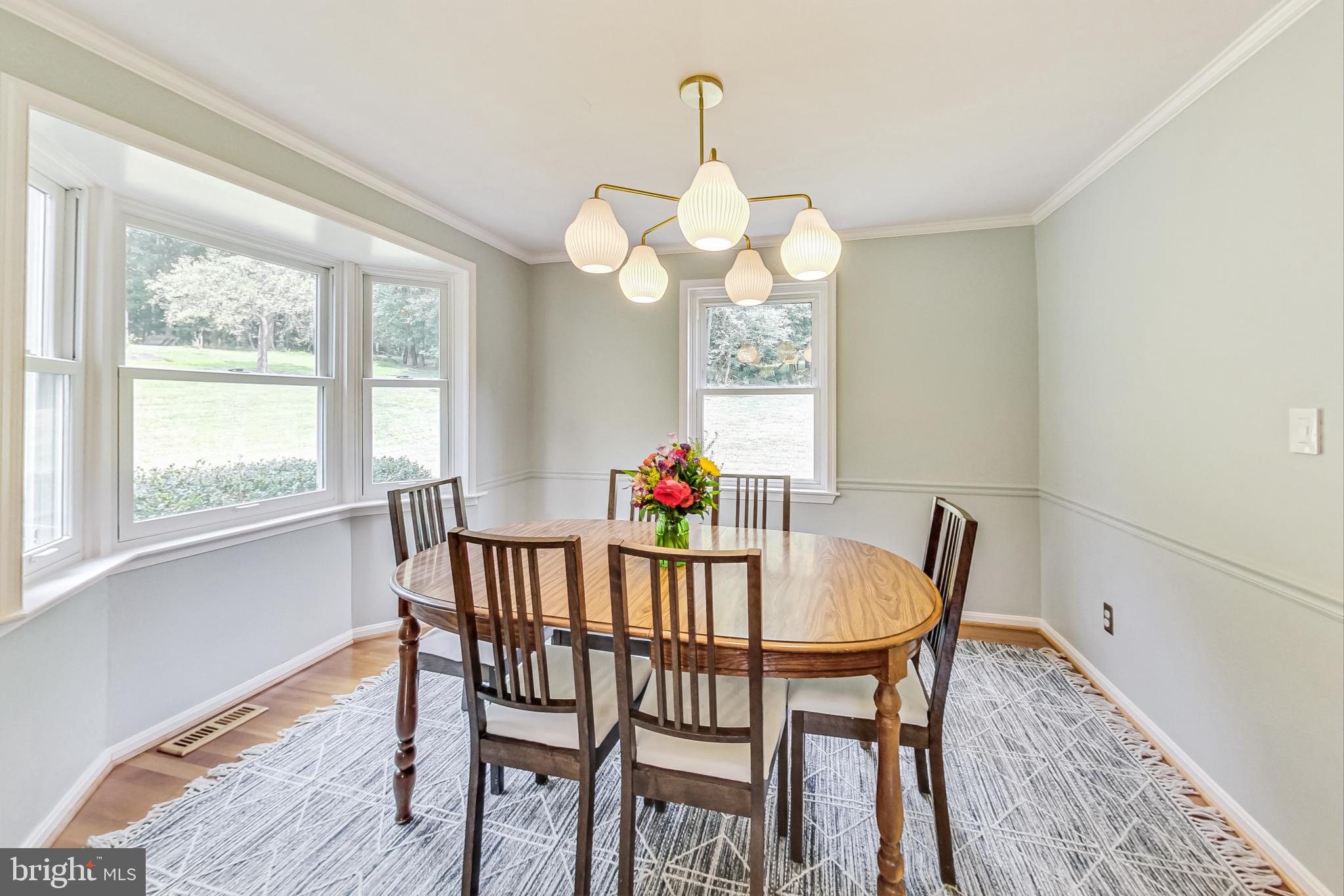 13083 Williamfield Dr